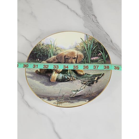 Catch Of The Day Puppy Playtime Dog Year 1987 Porcelain 8 1/2" Plate Wall Decor - Picture 12 of 12